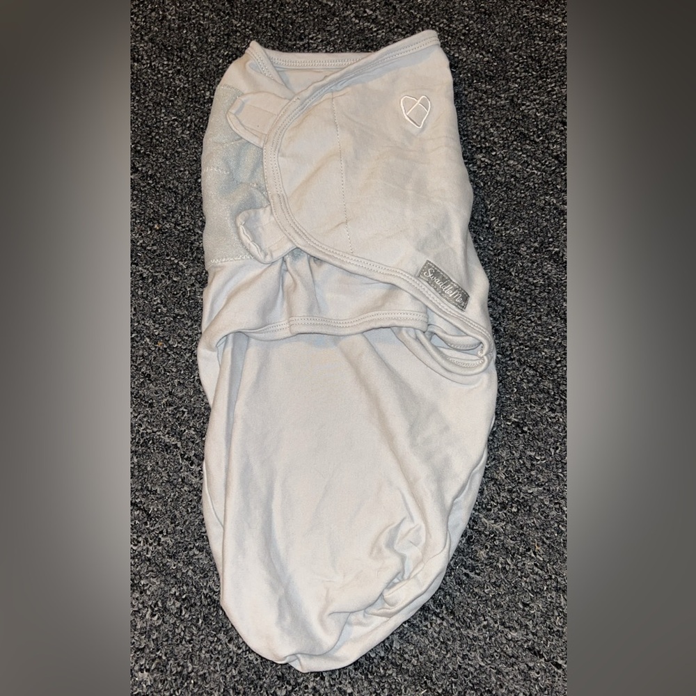 SwaddleMe Gray Baby Swaddle Blanket